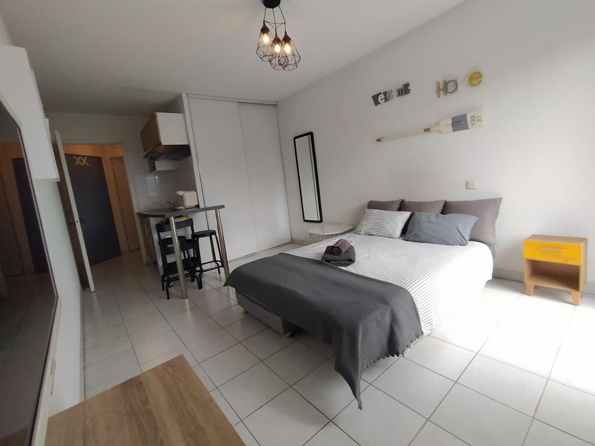 Cosy Angelu Apartment อองเกลต์ ภายนอก รูปภาพ